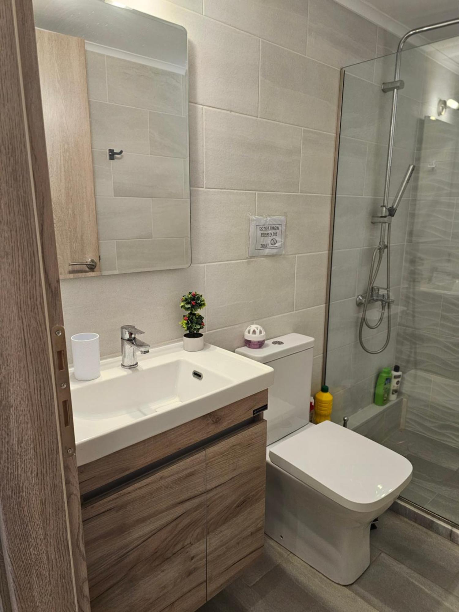 Cosy Apartment In The Heart Of The City 칼라마타 외부 사진